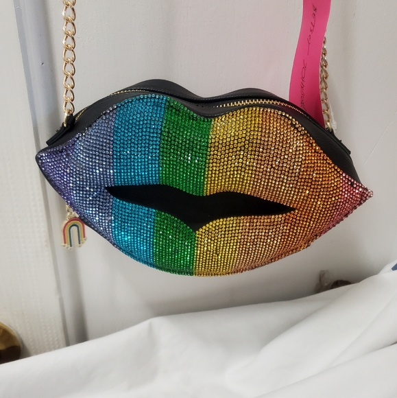 COPY - Betsey Johnson Lips Crossbody - Picture 2 of 8